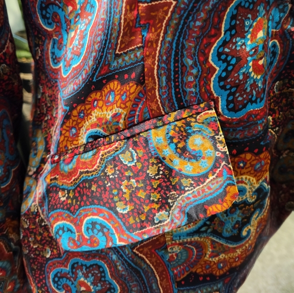 Contemporary Colorful Blazer - Picture 5 of 7